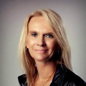 Meet your Posher, Christy